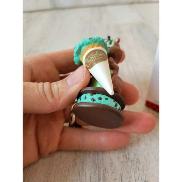 Hallmark mint chocolate chipmunk ice cream 2013 ornament Xmas holiday tree - Picture 7 of 7